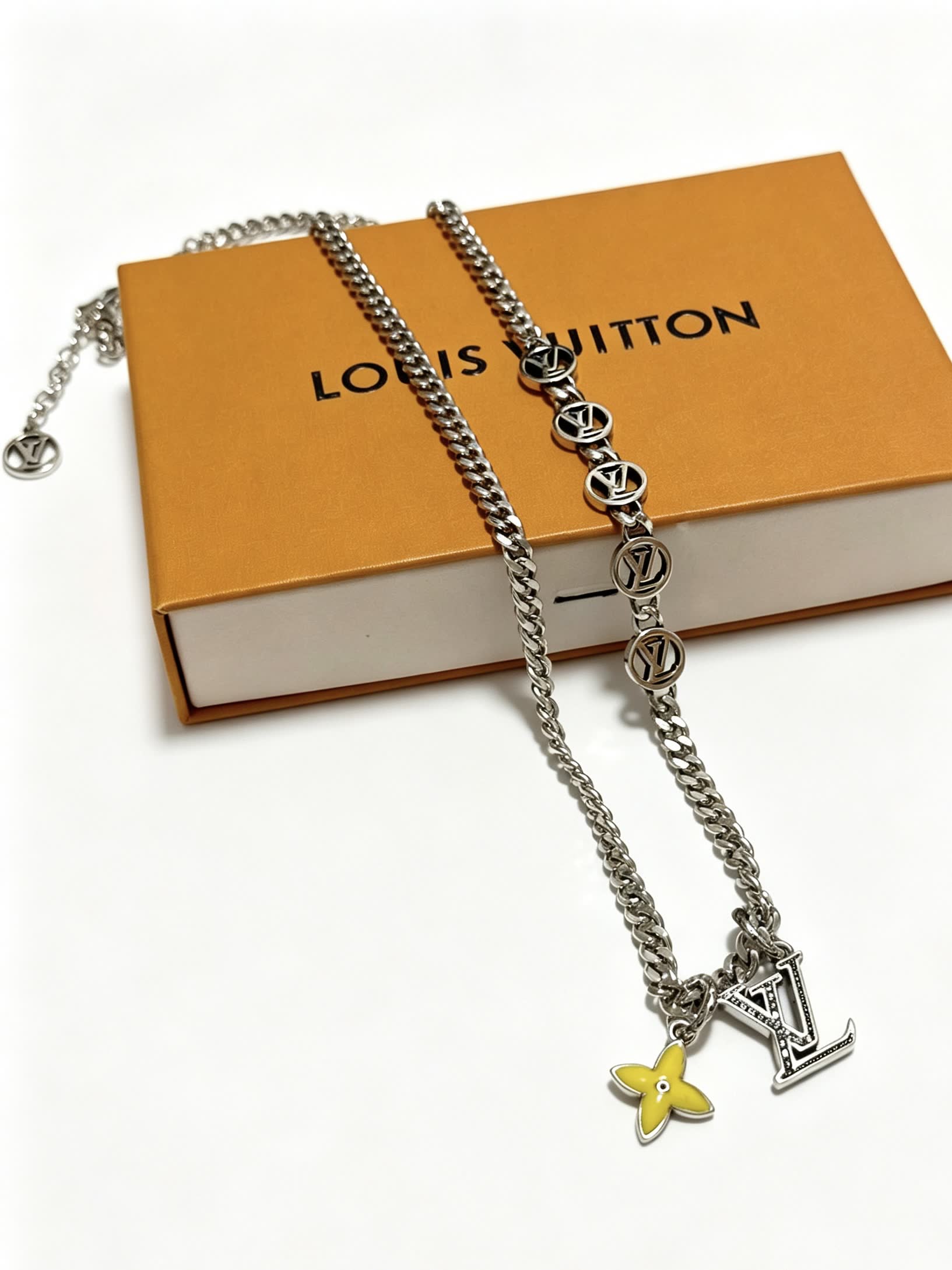 Louis Vuitton Silver Chain Necklace with Monogram and Flower Design